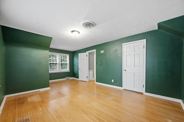 115 N Ridgewood Drive, Wichita, KS 67208
