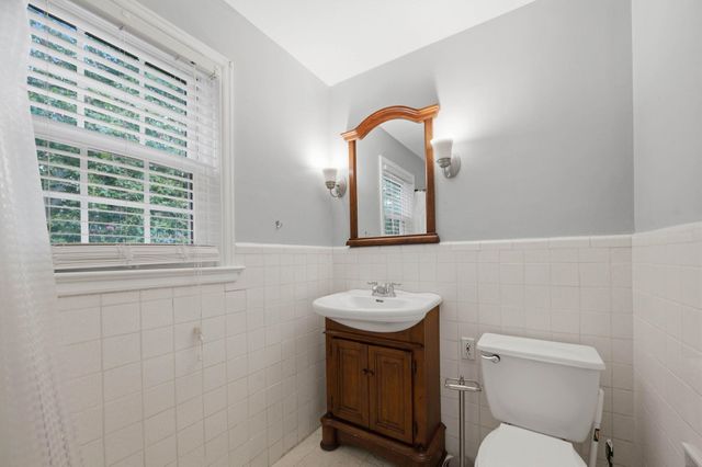 115 N Ridgewood Drive, Wichita, KS 67208