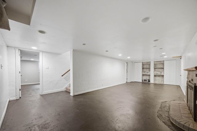 115 N Ridgewood Drive, Wichita, KS 67208