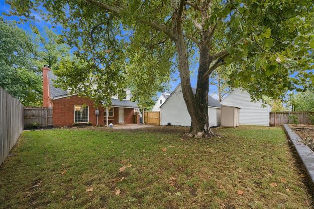115 N Ridgewood Drive, Wichita, KS 67208