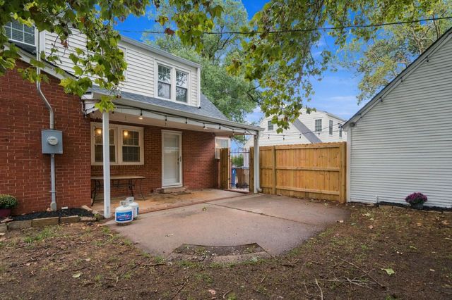 115 N Ridgewood Drive, Wichita, KS 67208