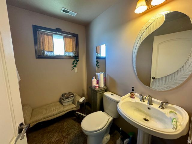 797 N WASHINGTON BLVD, Harrisville, UT 84404