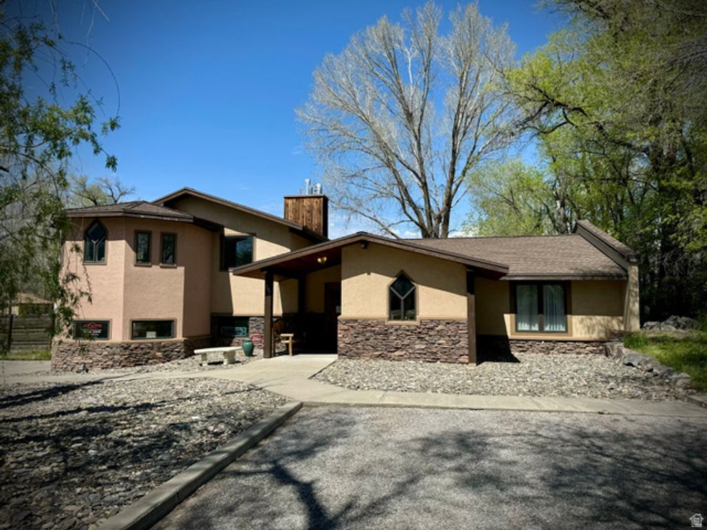 797 N WASHINGTON BLVD, Harrisville, UT 84404
