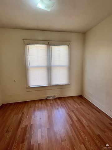 236 W 10th Street, Junction City, KS 66441