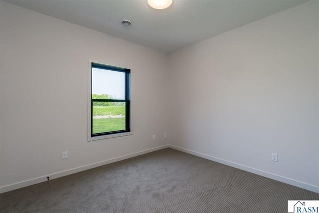 2112 Deerwood Drive, North Mankato, MN 56003