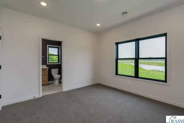 2112 Deerwood Drive, North Mankato, MN 56003