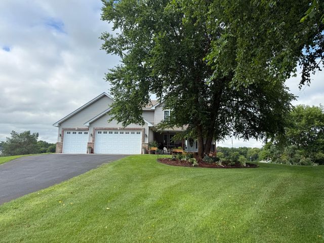 15037 Staples Street NE, Ham Lake, MN 55304