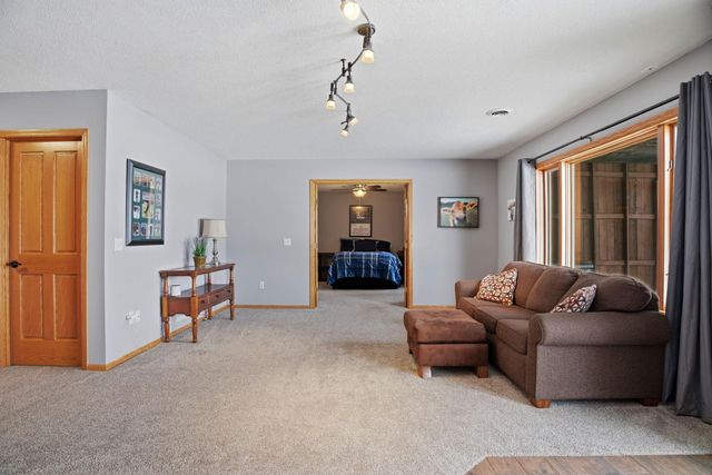 15037 Staples Street NE, Ham Lake, MN 55304