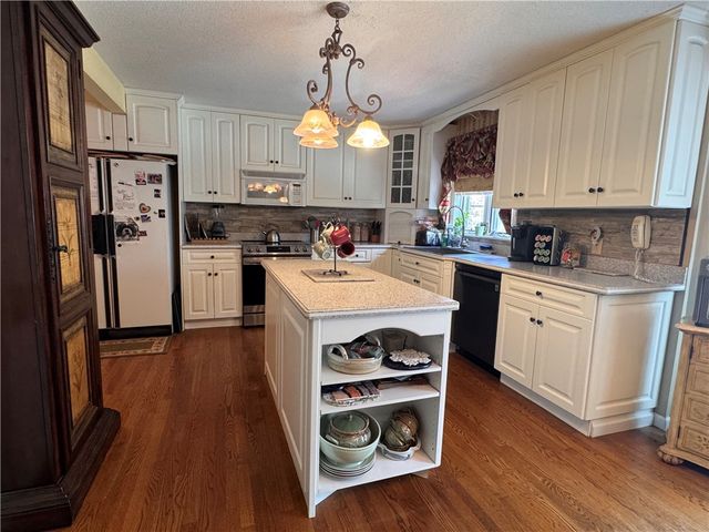 208 Knoxwood Court, Anderson, SC 29621