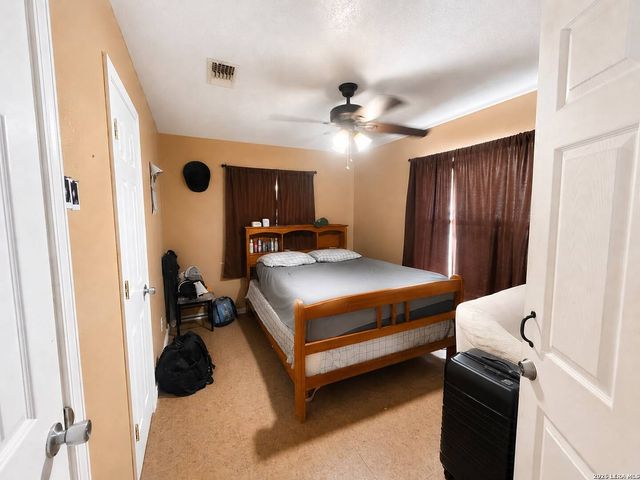 807 SW 24th St, San Antonio, TX 78207
