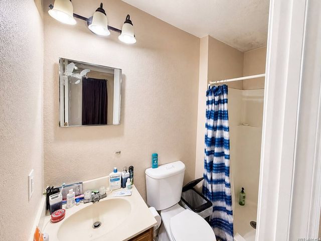 807 SW 24th St, San Antonio, TX 78207