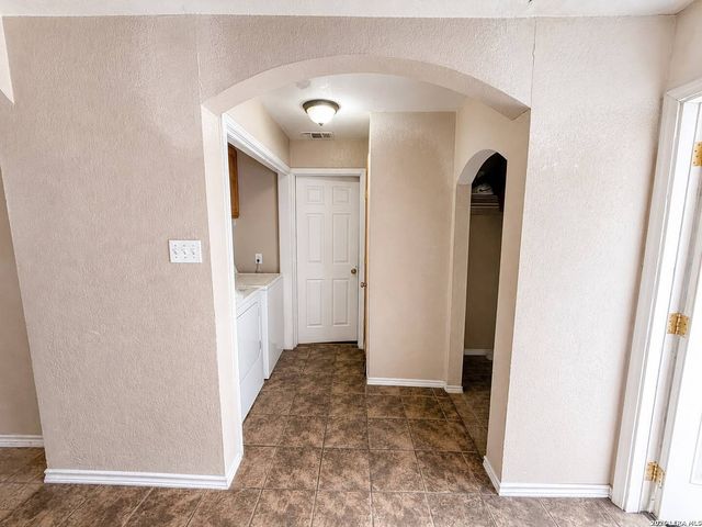807 SW 24th St, San Antonio, TX 78207