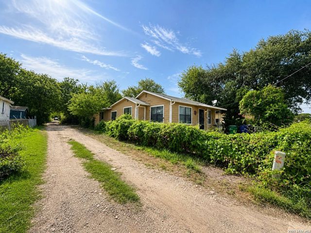 807 SW 24th St, San Antonio, TX 78207