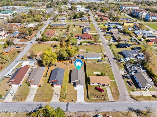 1807 E 9th Street, Panama City, FL 32401