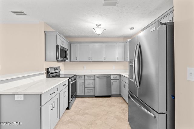 1807 E 9th Street, Panama City, FL 32401