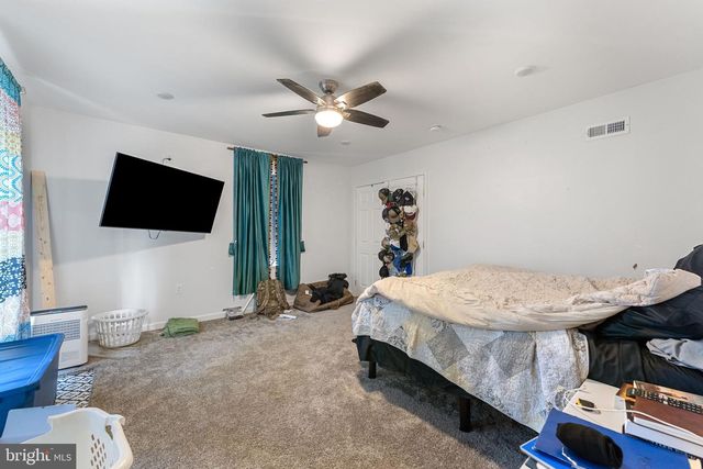 157 BERKELEY DR, Charles Town, WV 25414