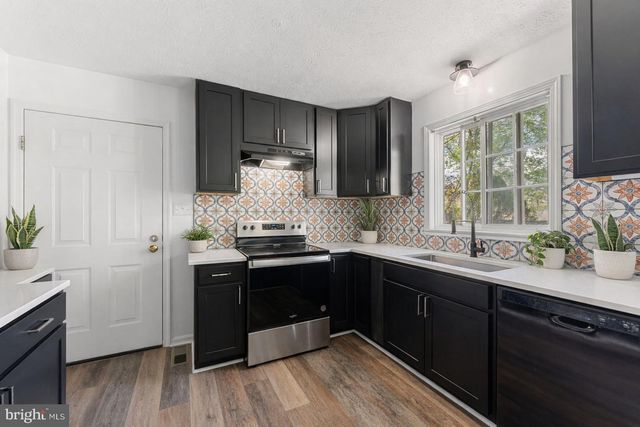 157 BERKELEY DR, Charles Town, WV 25414