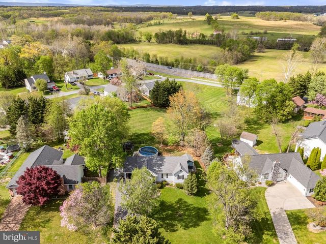 157 BERKELEY DR, Charles Town, WV 25414