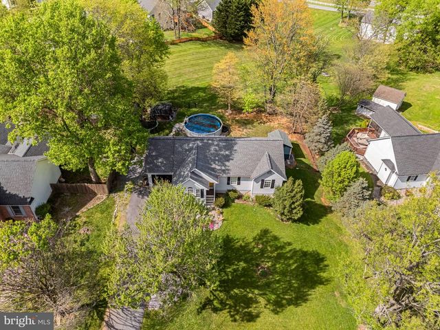 157 BERKELEY DR, Charles Town, WV 25414