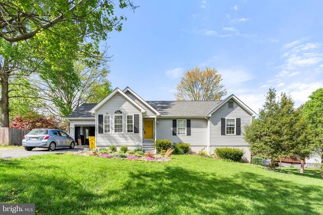 157 BERKELEY DR, Charles Town, WV 25414