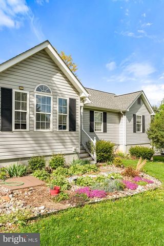 157 BERKELEY DR, Charles Town, WV 25414