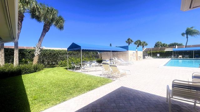 15640 Bottlebrush Circle, Delray Beach, FL 33484