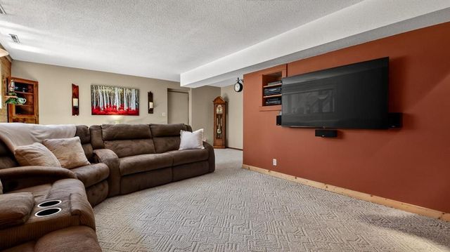 3065 Davis Drive, Eau Claire, WI 54701