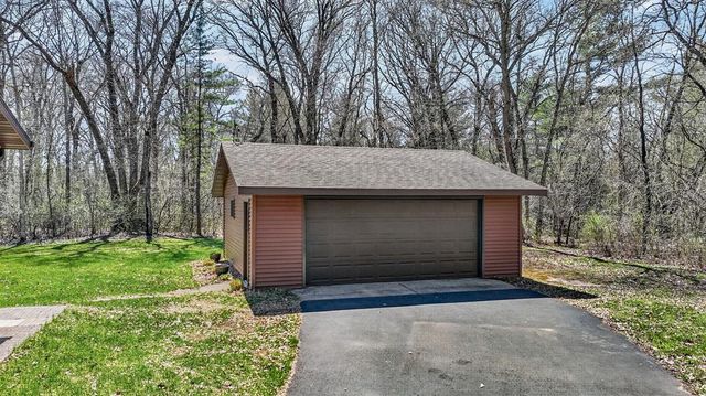 3065 Davis Drive, Eau Claire, WI 54701
