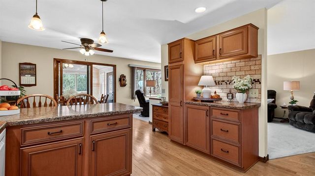 3065 Davis Drive, Eau Claire, WI 54701