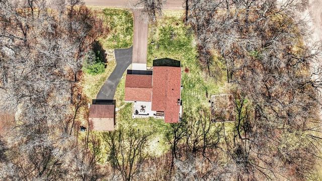 3065 Davis Drive, Eau Claire, WI 54701