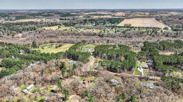 3065 Davis Drive, Eau Claire, WI 54701
