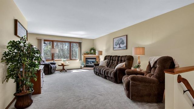 3065 Davis Drive, Eau Claire, WI 54701