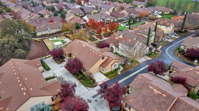 1697 Marseille Ln, Roseville, CA 95747