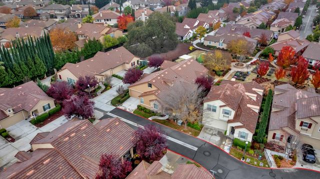 1697 Marseille Ln, Roseville, CA 95747