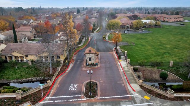 1697 Marseille Ln, Roseville, CA 95747