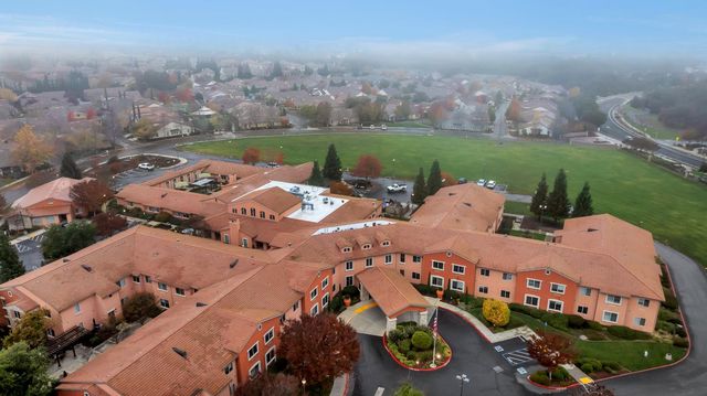 1697 Marseille Ln, Roseville, CA 95747