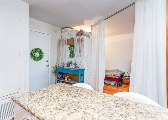 400 N Acacia Avenue B10, Fullerton, CA 92831