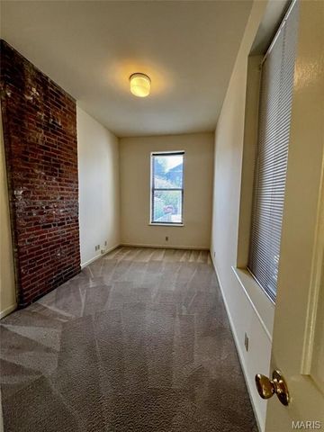 2343 Menard Street, St Louis, MO 63104