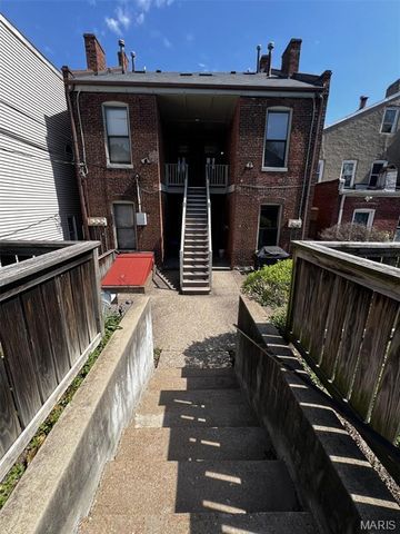 2343 Menard Street, St Louis, MO 63104