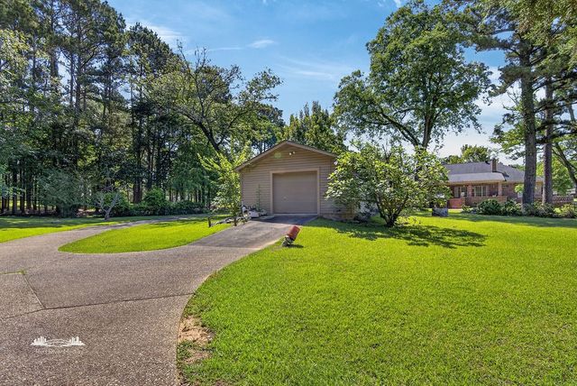 5540 Bent Tree Drive, Shreveport, LA 71115