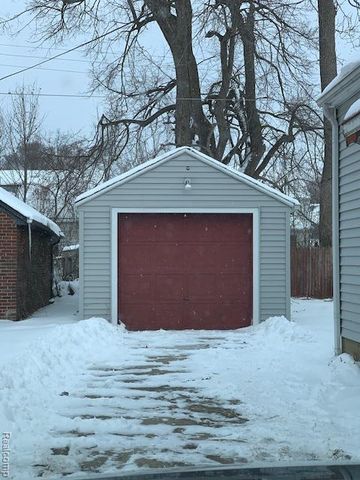 320 W Mcclellan Street, Flint, MI 48505