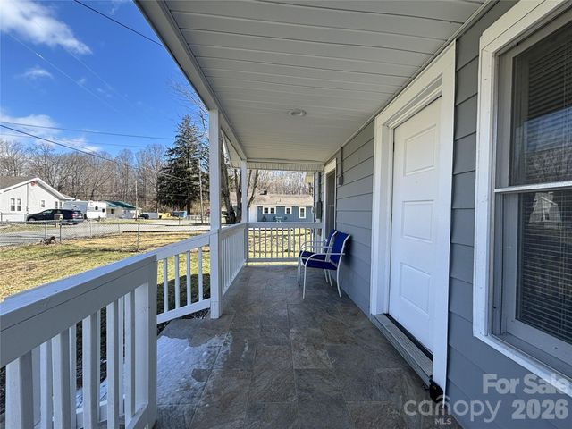 29 Fifth Street, Waynesville, NC 28786