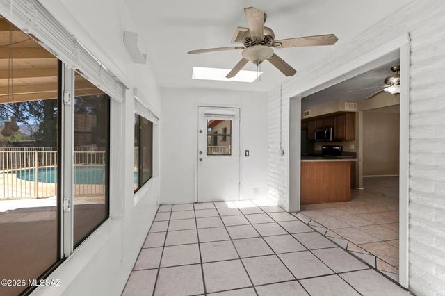 535 N Banff Avenue, Tucson, AZ 85748