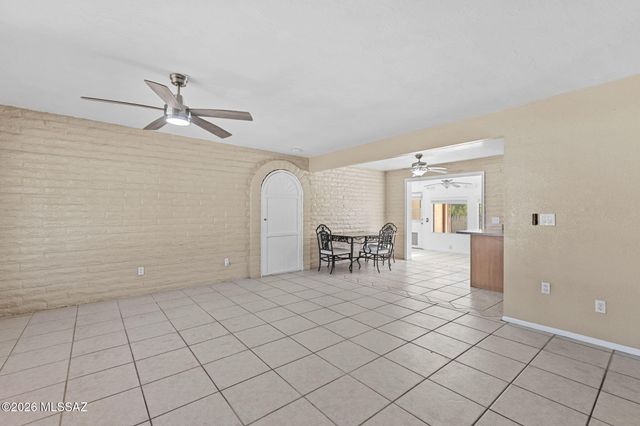 535 N Banff Avenue, Tucson, AZ 85748