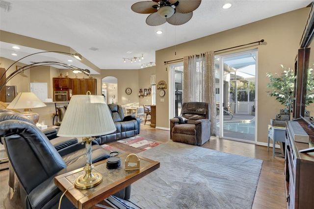 2533 WOOD POINTE DRIVE, Holiday, FL 34691