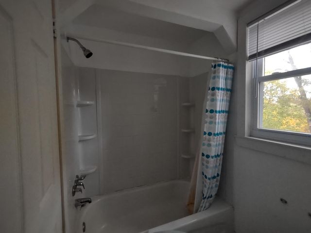 16126 Dexter Avenue, Detroit, MI 48221