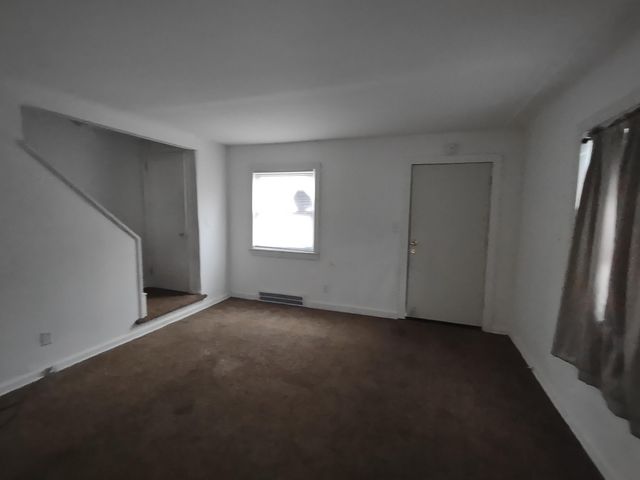 16126 Dexter Avenue, Detroit, MI 48221