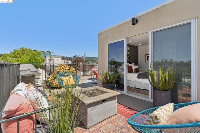 525 Mandana Blvd 402, Oakland, CA 94610