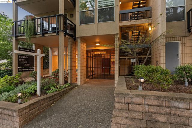 525 Mandana Blvd 402, Oakland, CA 94610