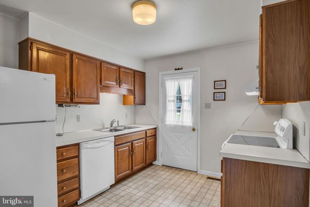 18 CARTER PL, Carlisle, PA 17013